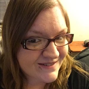 Meet your Posher, Holly